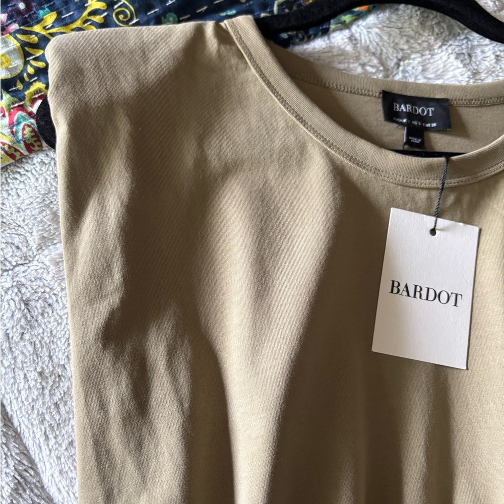 Bardot Khaki Short Sleeve dress NWT - Picture 11 of 12